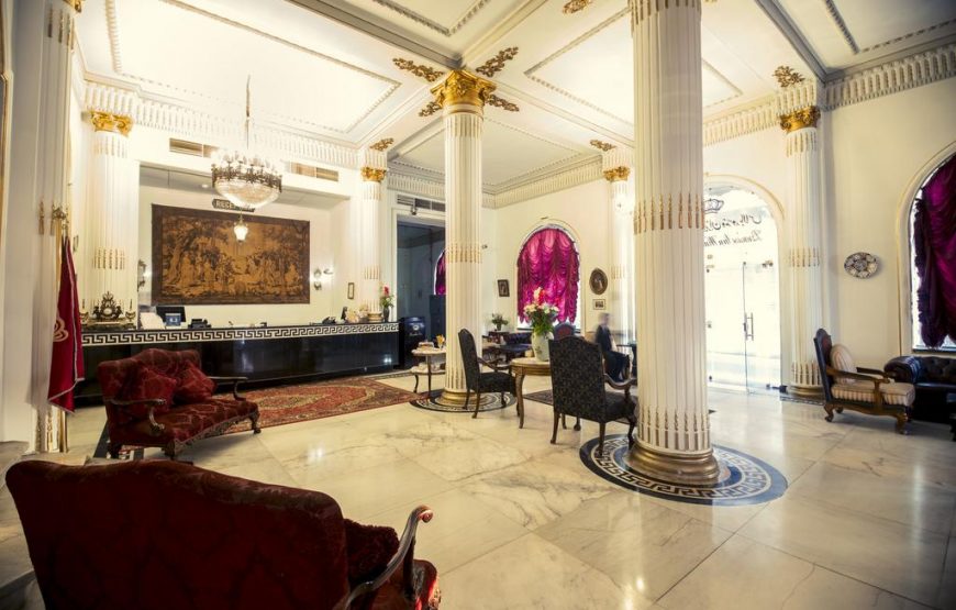 Paradise Inn Windsor Palace Hotel