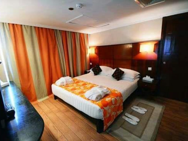 Single Cabin